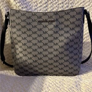 Michael Kors Jet Set Women’s Large MK Logo Messenger Crossbody Bag